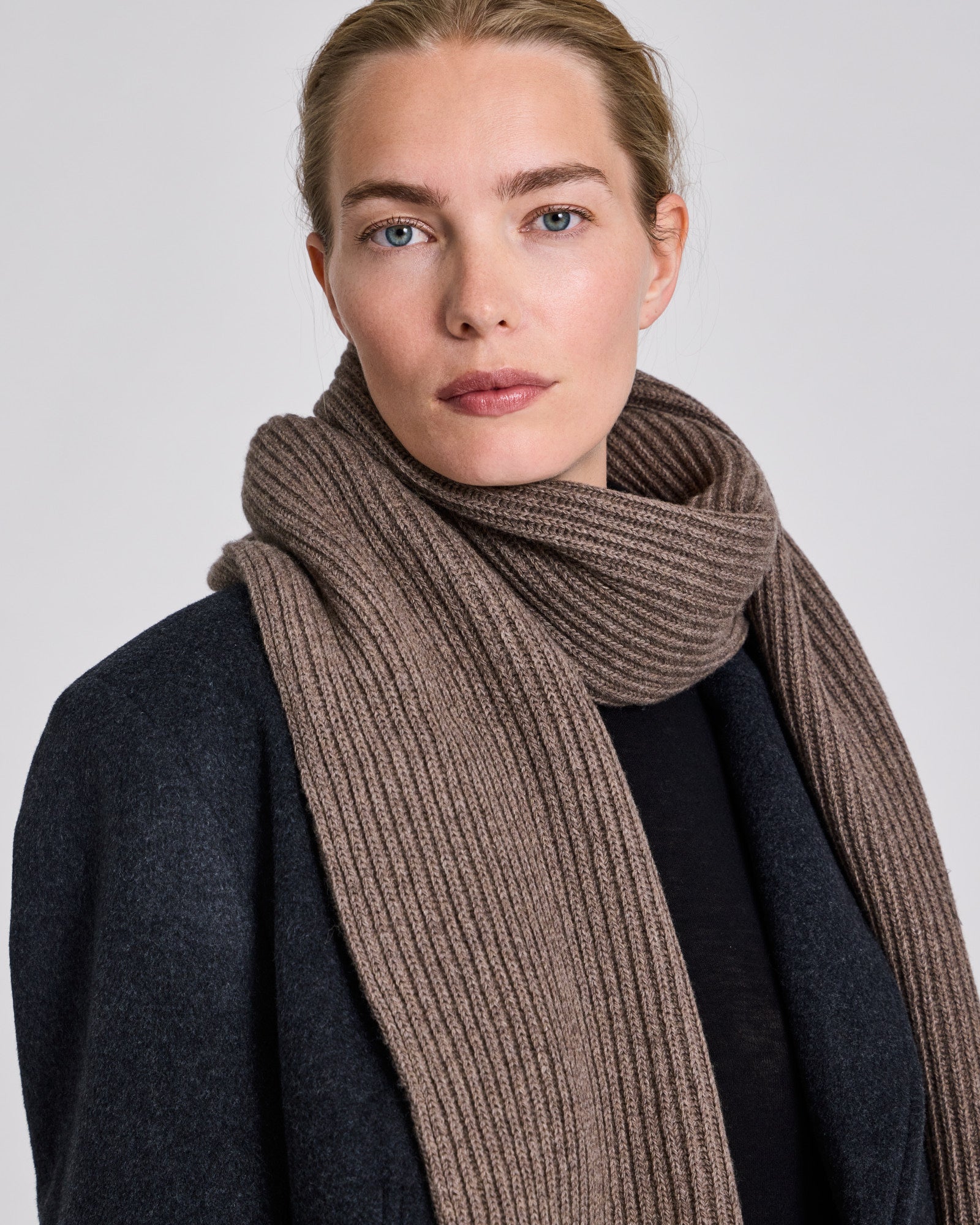 GAI+LISVA Klarisa Lambswool Scarf Lambswool l Knitwear 756 Mole Melangé