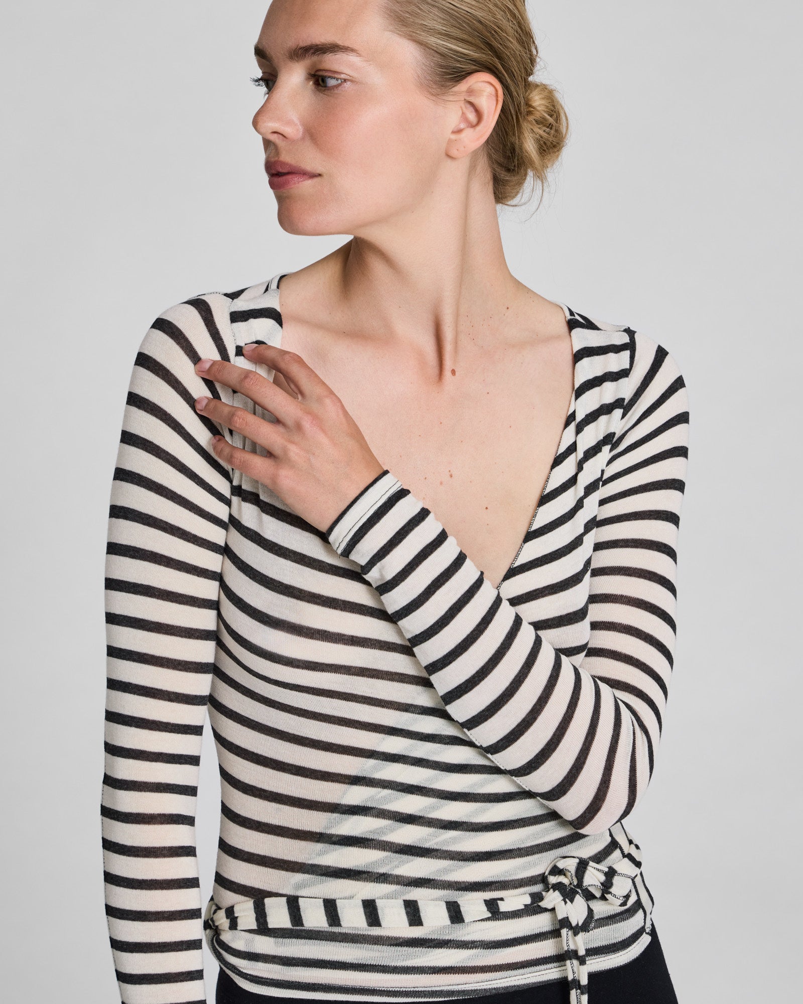 GAI+LISVA Anne Striped Wrap Tops & T-shirts 964 Ecru / Grafite Sailor Stripe