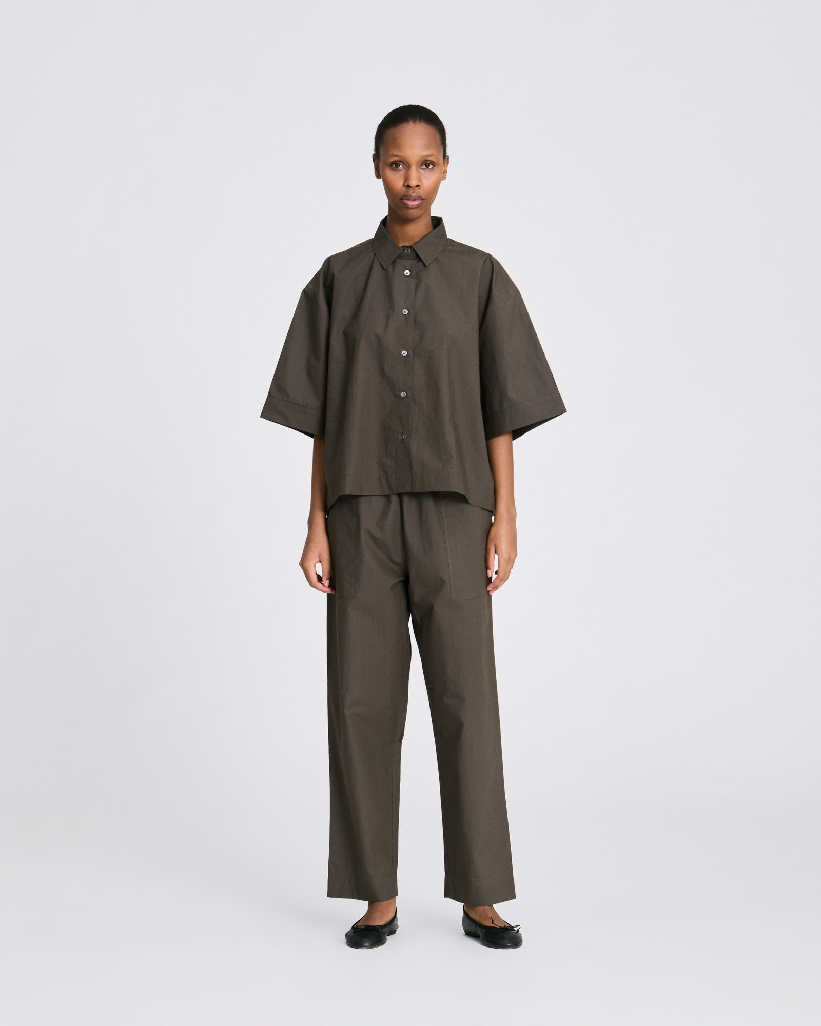 GAI+LISVA Astrid S/S Shirt Poplin Gots 243975 Shirts & Blouses 750 Black Ink