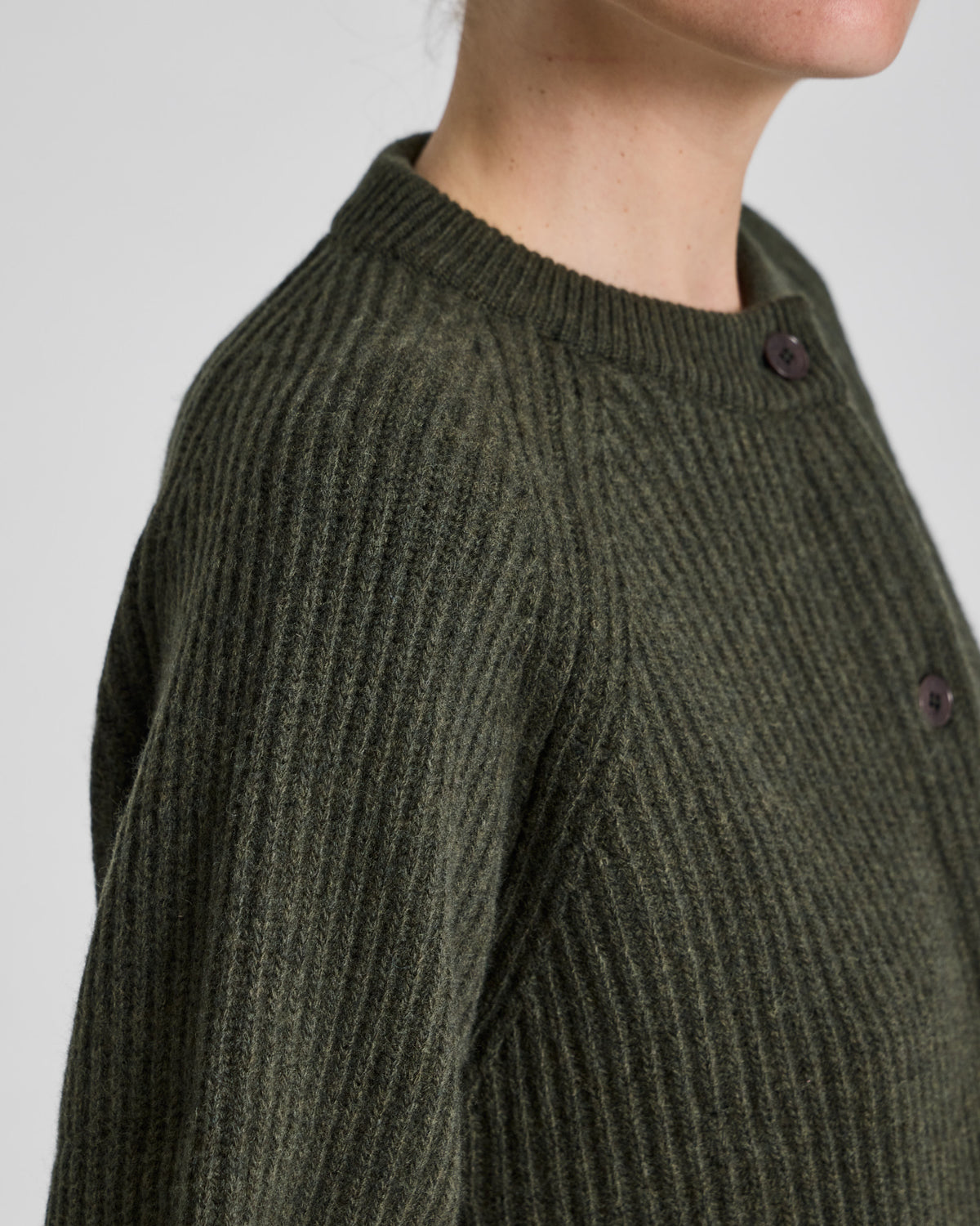 GAI+LISVA Augusta L/S Cardigan Lambswool Knit Lambswool l Knitwear 170 Olive Night Melangé