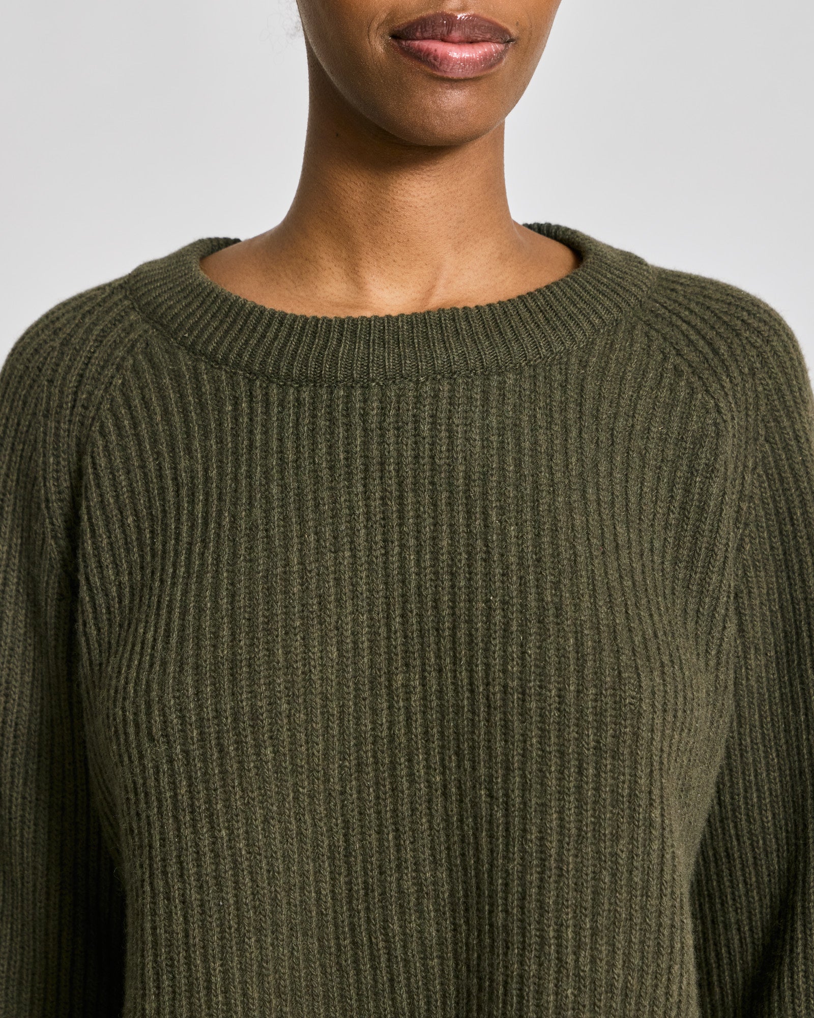 GAI+LISVA Dorthea L/S Pullover Lambswool Knit GOTS Lambswool l Knitwear 170 Olive Night Melangé