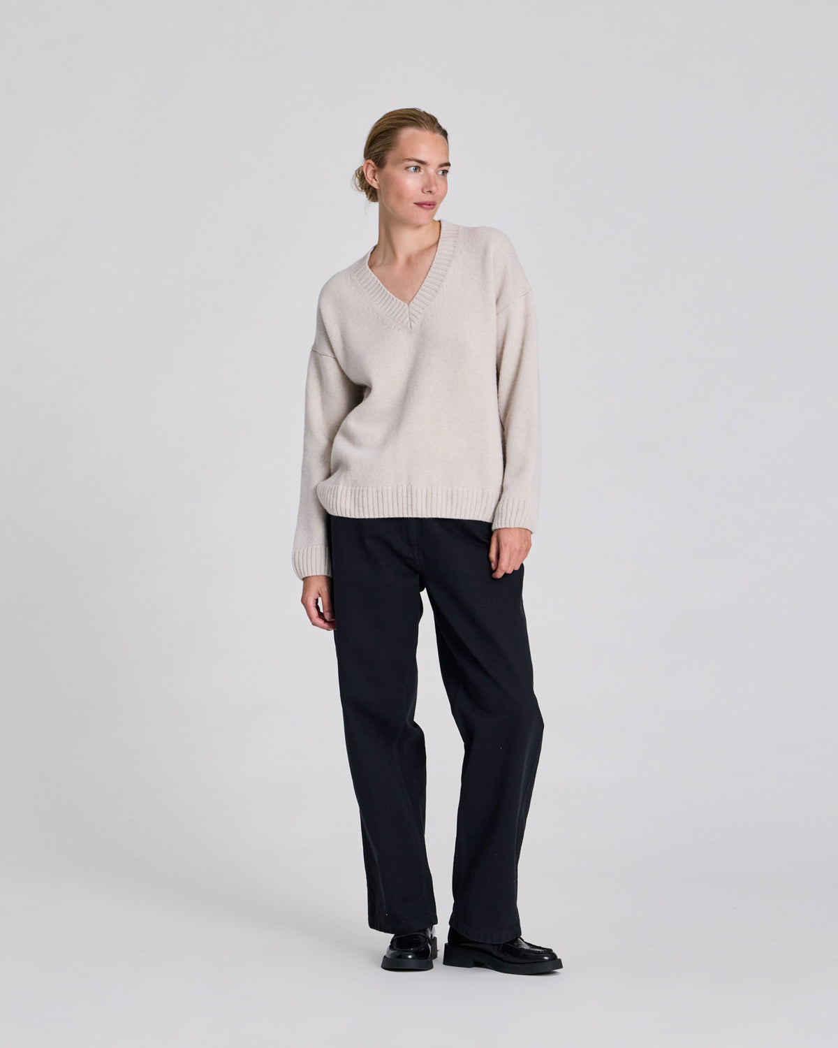 GAI+LISVA Elvira Lambswool V-neck Knit Lambswool l Knitwear 826 Island Fossil