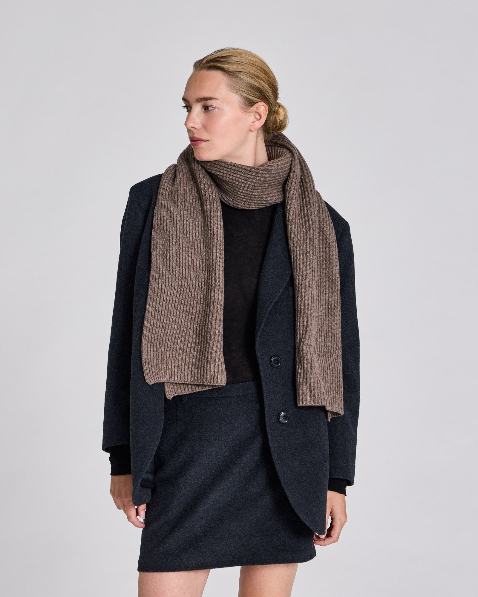 GAI+LISVA Klarisa Lambswool Scarf Lambswool l Knitwear 756 Mole Melangé